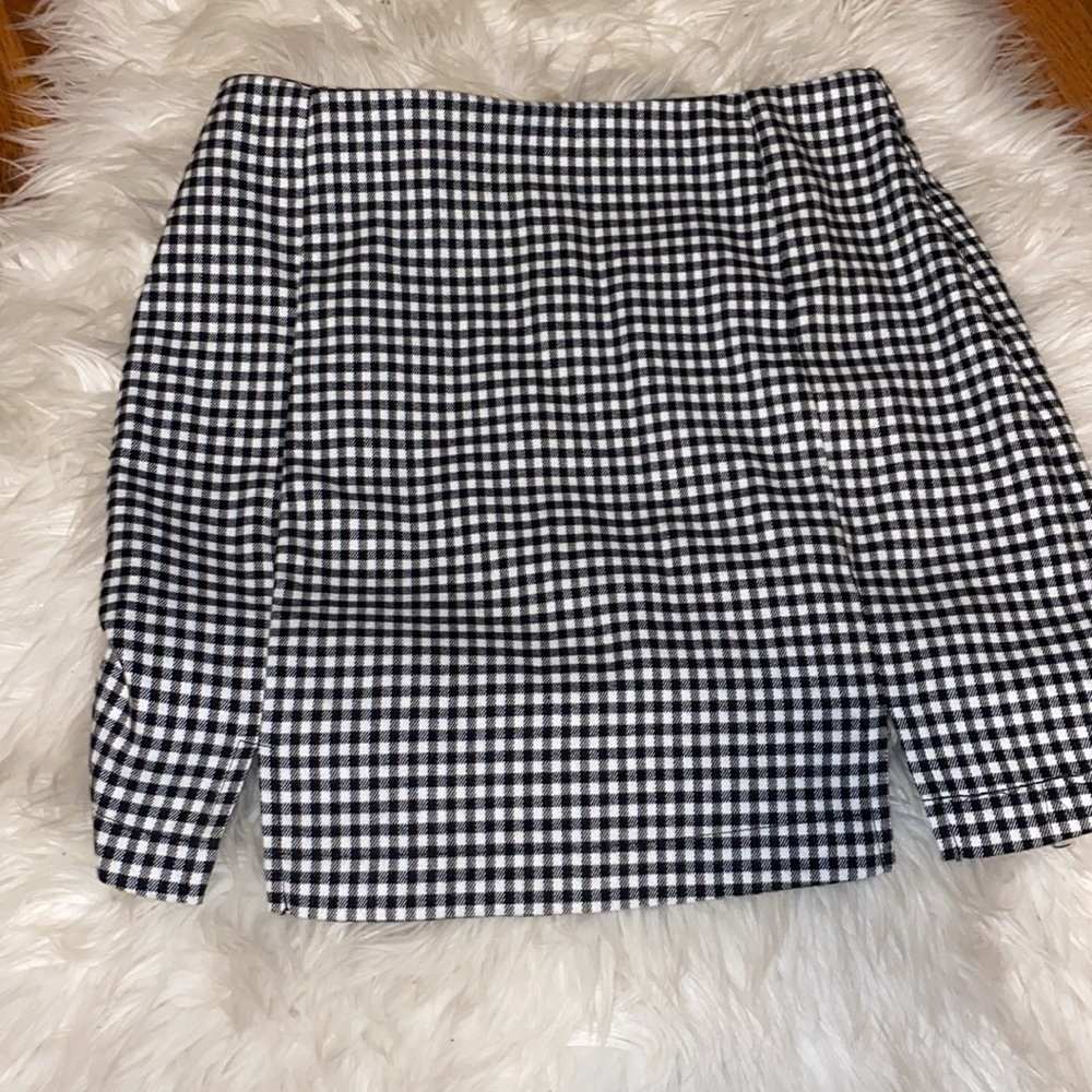 Black & White Checkered Mini Skirt with Slits Size 7 fits like S/M